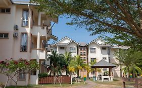 Seri Bayu Resort Hotel